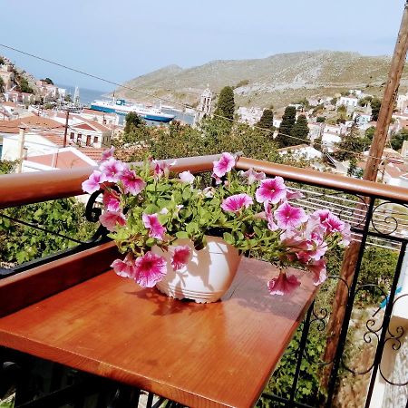 Grandma'S House Apartment Symi Exterior foto