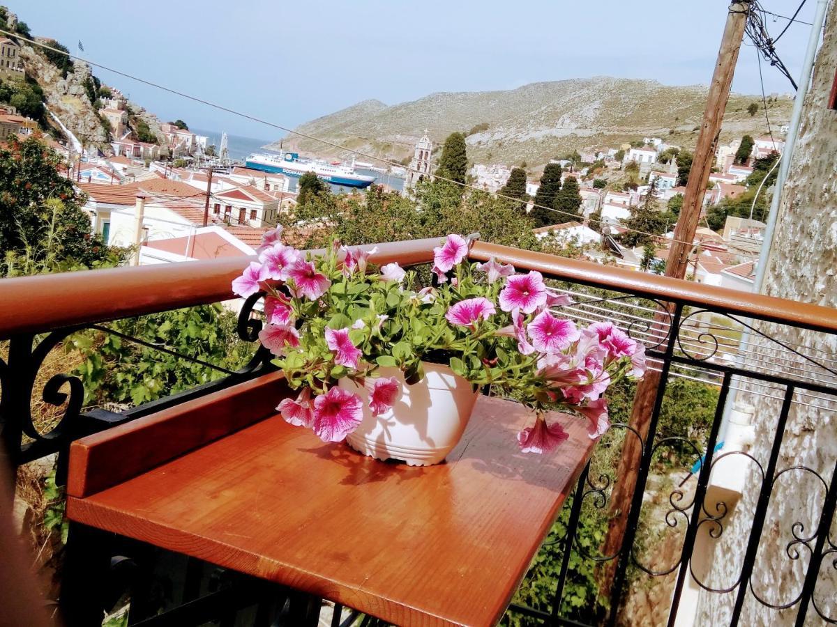 Grandma'S House Apartment Symi Exterior foto