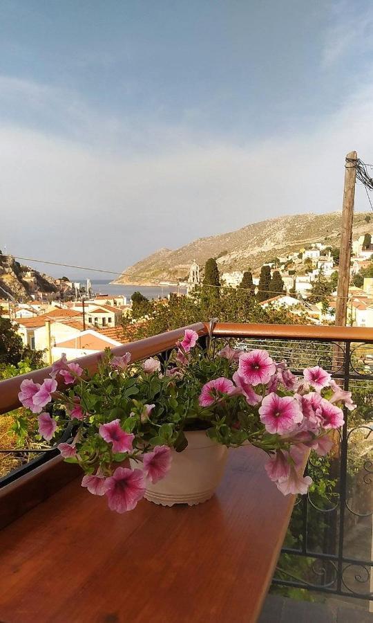 Grandma'S House Apartment Symi Exterior foto